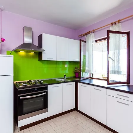 Dajna Apartment *